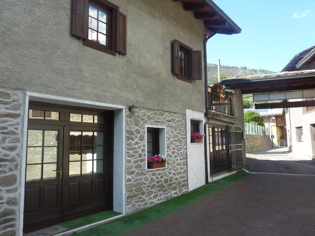 B&B La Vieille Meison De Pappa Sarre Bagian luar foto