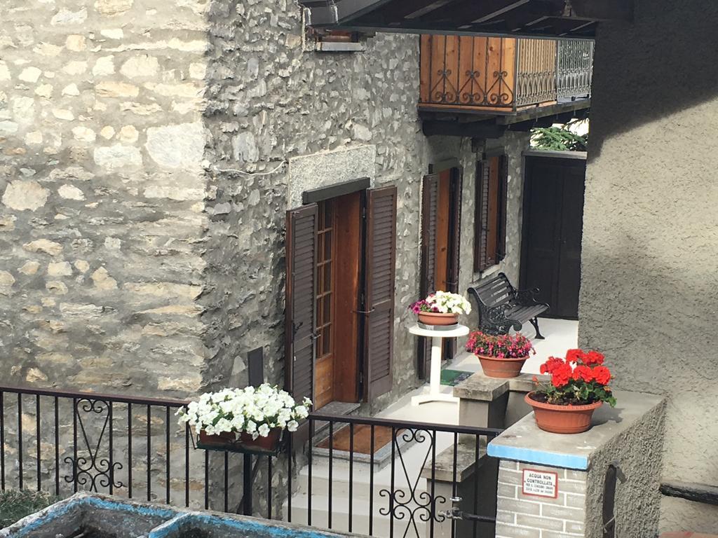 B&B La Vieille Meison De Pappa Sarre Bagian luar foto