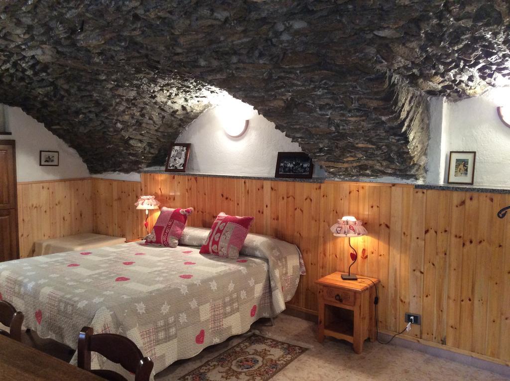 B&B La Vieille Meison De Pappa Sarre Bagian luar foto