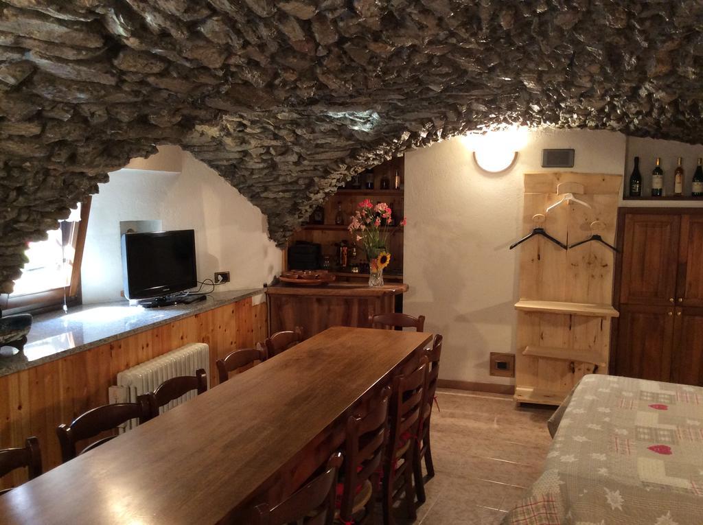 B&B La Vieille Meison De Pappa Sarre Bagian luar foto