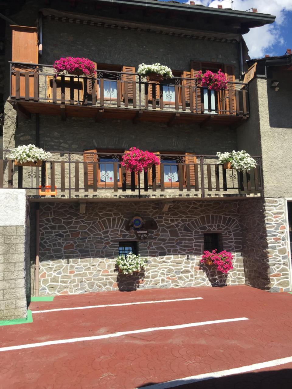 B&B La Vieille Meison De Pappa Sarre Bagian luar foto