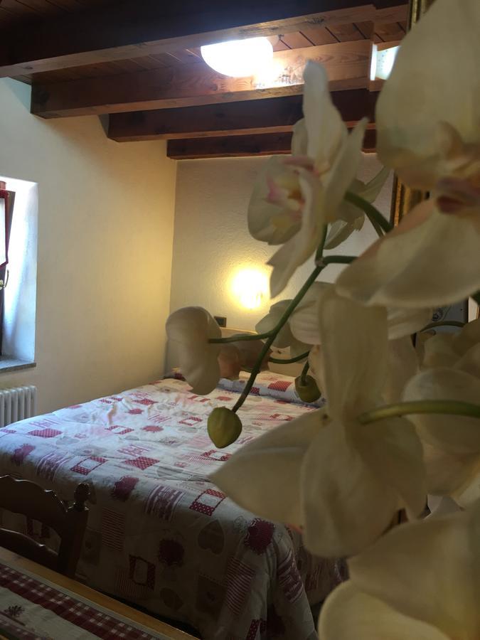 B&B La Vieille Meison De Pappa Sarre Bagian luar foto